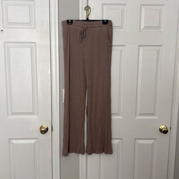 Beyond Yoga Pants - Beyond Yoga well traveled wide leg pants size large